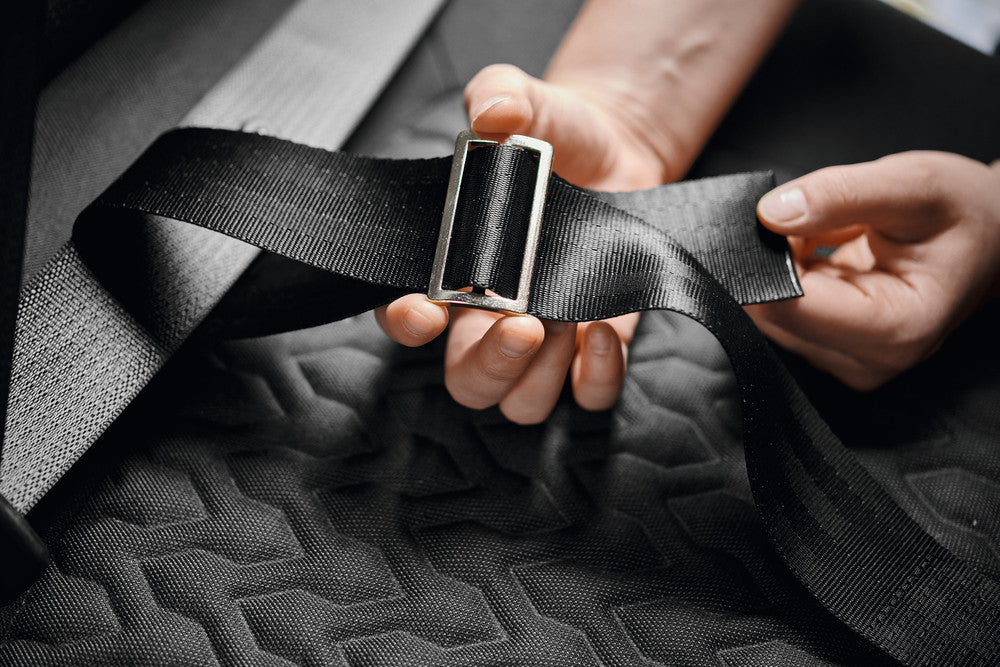 Car Safety Harness EASY COMFORT - Hunter-petstore -made from high-quality nylon material -removable protective pad in the chest area -loop enables attachment to car safety belt -step-less 5-fold adjustable thanks to slider