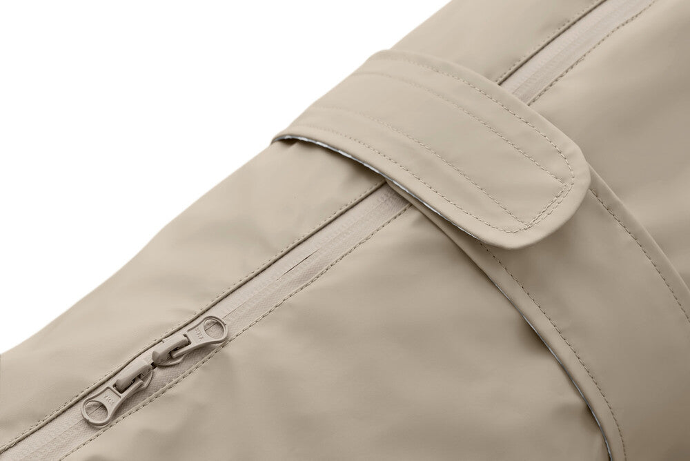 MILFORD Raincoat - Hunter-petstore -lightweight wind repellent and waterproof raincoat for dogs -with neck collar and closed belly area -individually adjustable belly strap with Velcro fastener -opening for the attachment of a leash to the collar and harness -elastic loops for the hind legs -attractive, classic design -washable at 90 °F