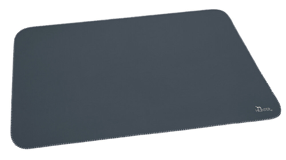 CASPER Blanket - Hunter-petstore -cozy dog blanket for at home or when traveling -with simple design and discreet HUNTER embroidery -can be used individually or as an insert for transport boxes or dog beds -can be stowed away to save space -washable at 90 °F