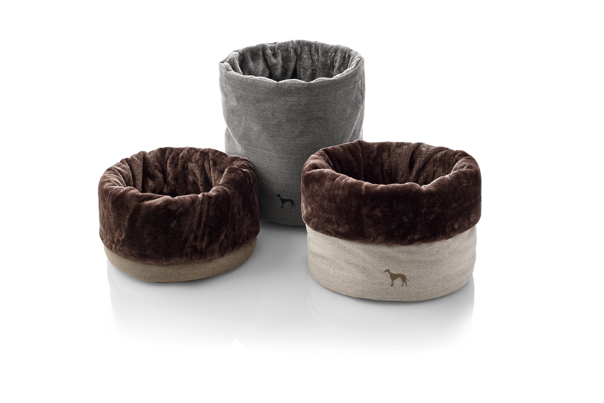 LIVINGSTON Bed - Hunter-petstore -Cozy pet bed -For hiding, sleeping and resting -Round shape animates to nestle and roll up -Especially soft and cuddly -Adjustable height -Washable at 140 °F