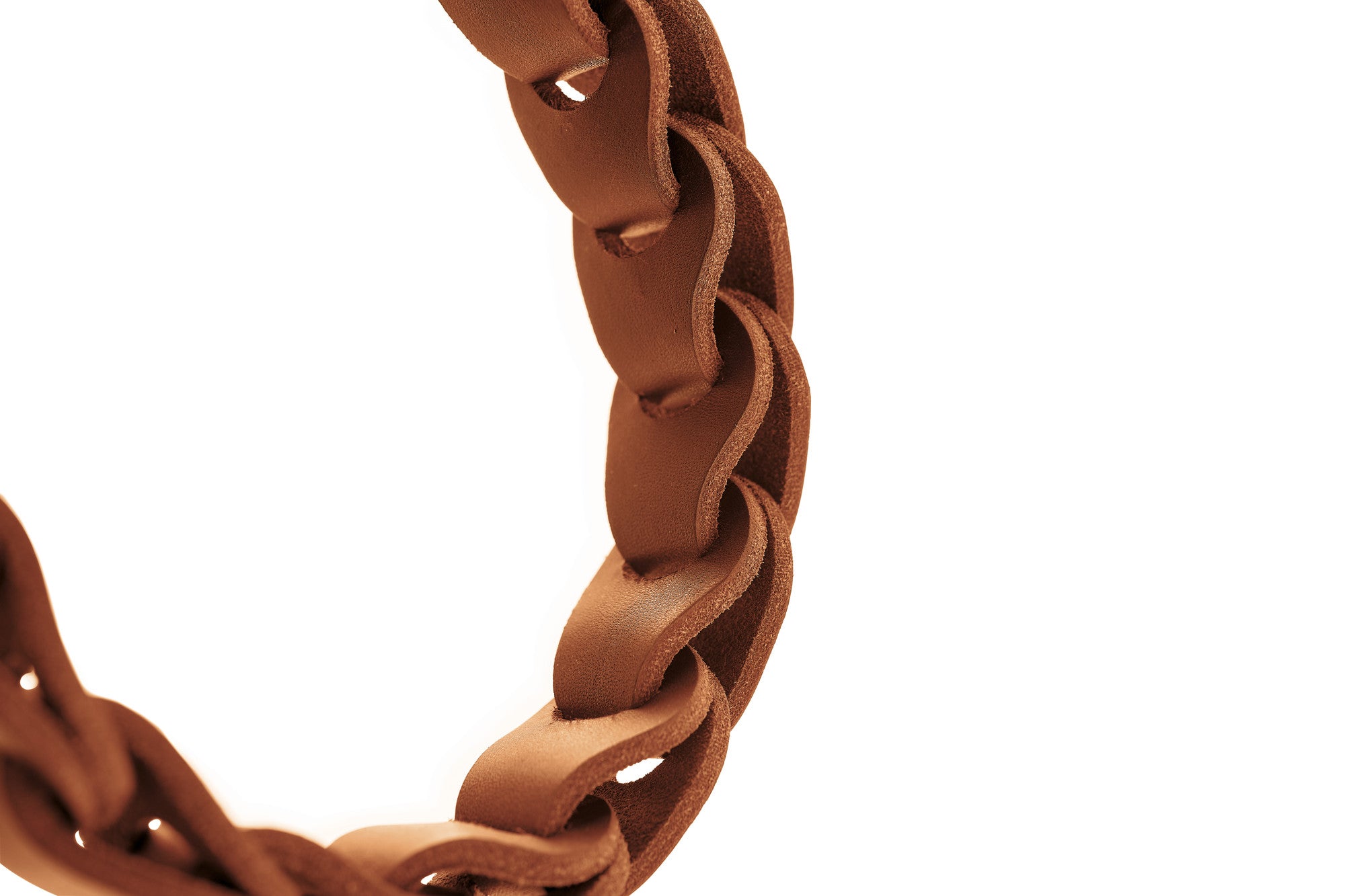 Solid EDUCATION Chain Collar - Hunter-petstore -Collar for leisure activities (not for training purposes!) -With handmade and interlinked leather elements -Special design provides pleasant, light tug damping at the dog's neck -Made in Germany