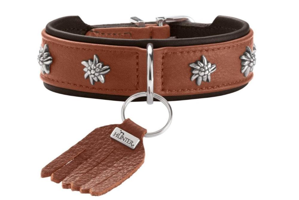 MÜNCHEN Collar - Hunter-petstore -Classic collar for dogs with eye-catching trimmings in traditional look -With premium leather from ecological and socially responsible production -Noble and luxurious - for the highest demands -Particularly soft and supple feel -Gentle processing for high wearing comfort -Made in Germany