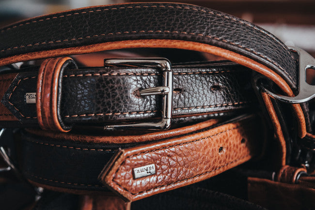 CODY Collar - Hunter-petstore -classic collar for dogs -rustic, natural look -particularly robust and supple -with contrast stitching -with detachable key ring made of bison leather -made in Germany