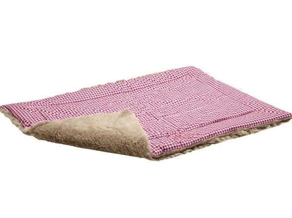ASTANA Blanket - Hunter-petstore -cozy dog blanket for at home or when traveling -with a classic check design and discreet HUNTER embroidery -can be used on both sides: One side made of comfortable cotton, the other with plush trimming -can be used individually or as an insert for transport boxes or dog beds -lightly padded for high comfort -washable at 90°F