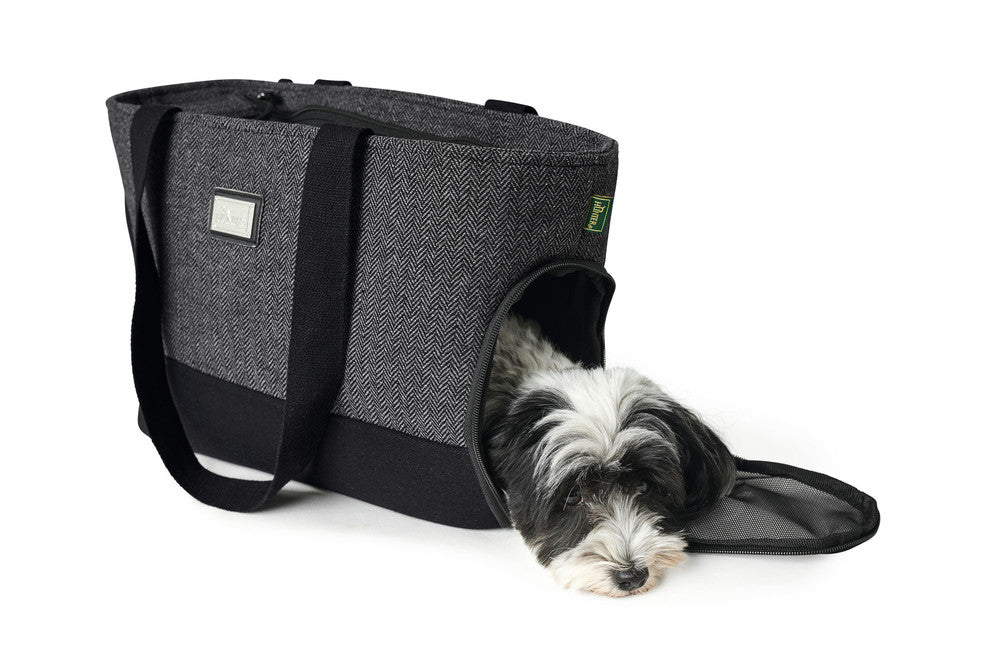 BARCELONA Dog carrier - Hunter-petstore -carry bag for pets weighing up to 17.6 lbs -wool blended fabric with a herringbone design -openings for optimum ventilation -inside nylon strap with carabiner makes it possible to secure your pet -washable