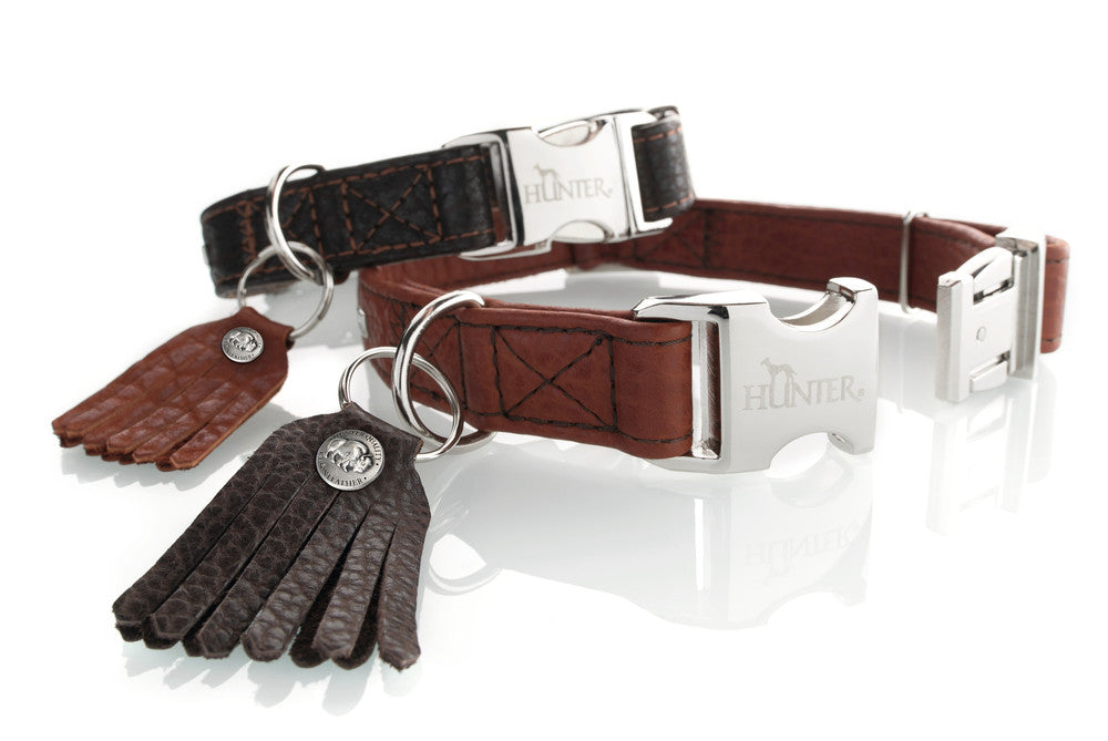 CODY ALU-Strong Collar - Hunter-petstore -classic dog collar, universally usable -with removable key ring -elegant, rustic design -supple and hard-wearing -water- and dirt-repellent -textile inner reinforcement for more stability -made in Germany