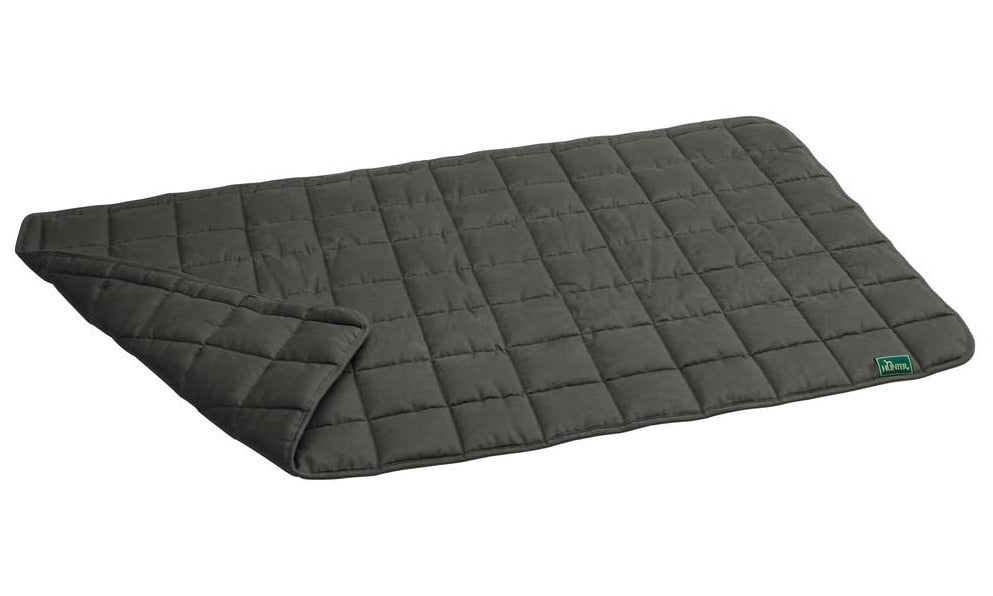 HAMILTON Blanket - Hunter-petstore - Upgrade your dog's comfort in his bed or cover your dog's favorite spot on your couch with it. - Perfect for taking with you when you travel together. - Washable at high temperature 203°F - Quilted cotton blend material is soft and lightly padded. - Blanket is perfectly flexible, allowing you to roll it up and save space when not in use.