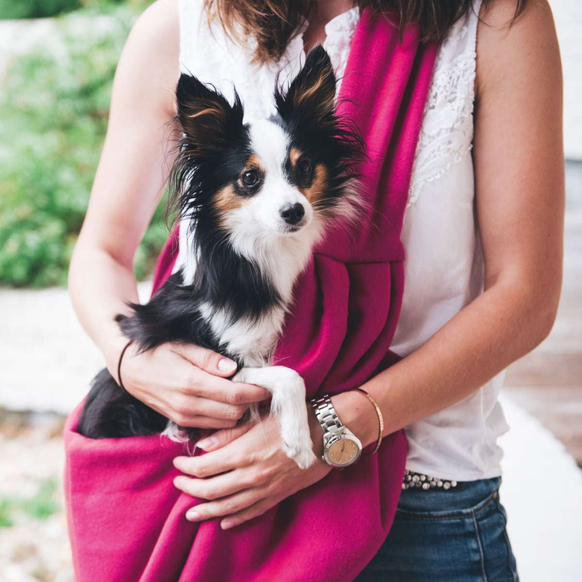 LOS ANGELES Dog sling - Hunter-petstore -suitable for puppies and small dogs up to max. 17.6 lbs -with snap hook to secure the animal -washable at 86 °F