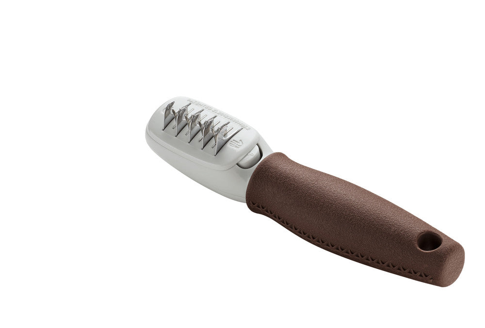 De-Felting knife SPA - Hunter-petstore -suitable for dogs with medium-length and long hair -rotatable head -removes matted tangles from the undercoat -smooths top coat -high-quality stainless steel safety blades prevent injuries -ergonomic handle with a high-quality leather look